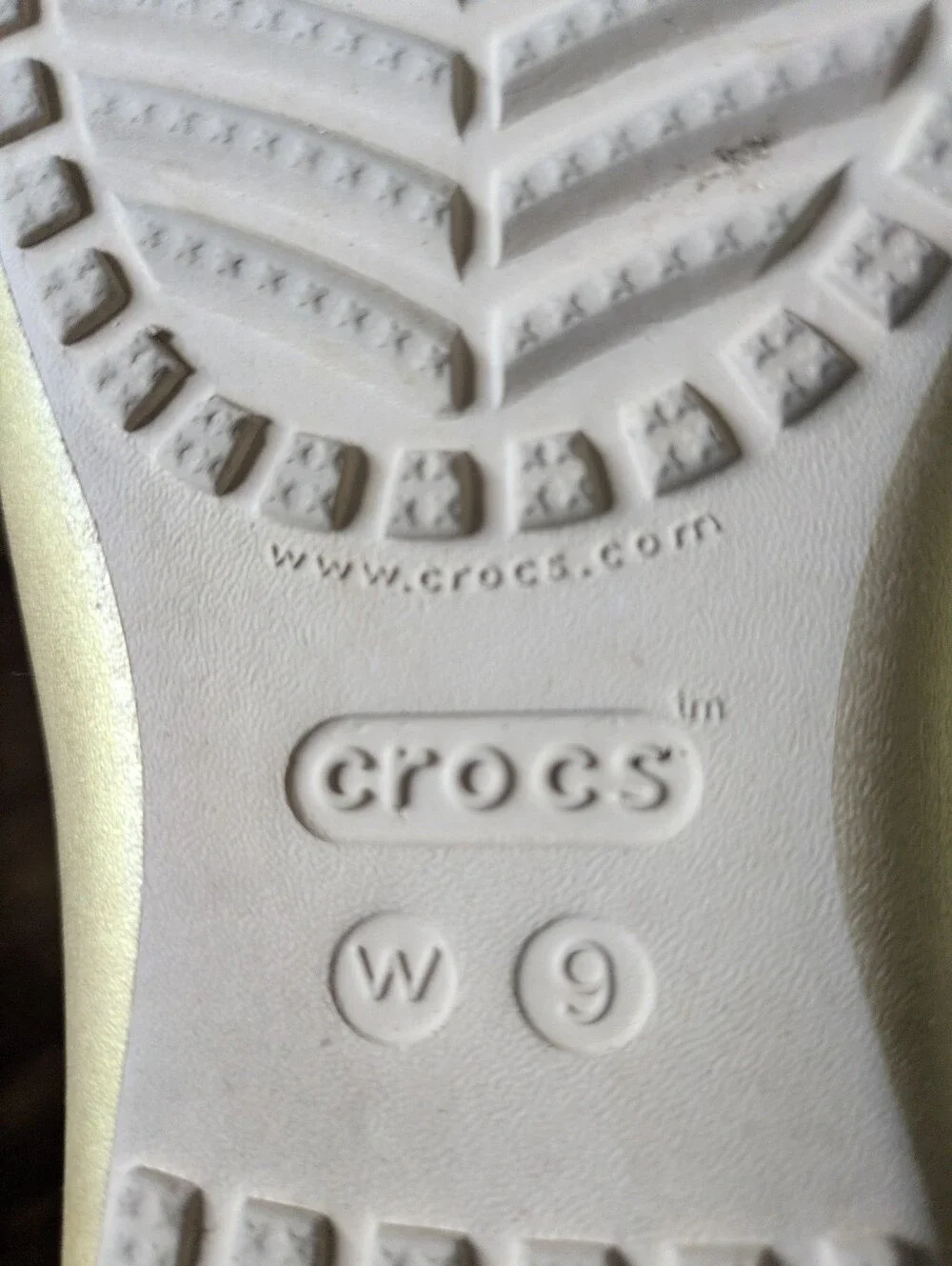 Gold Slide Sandals - Picture 4 of 6